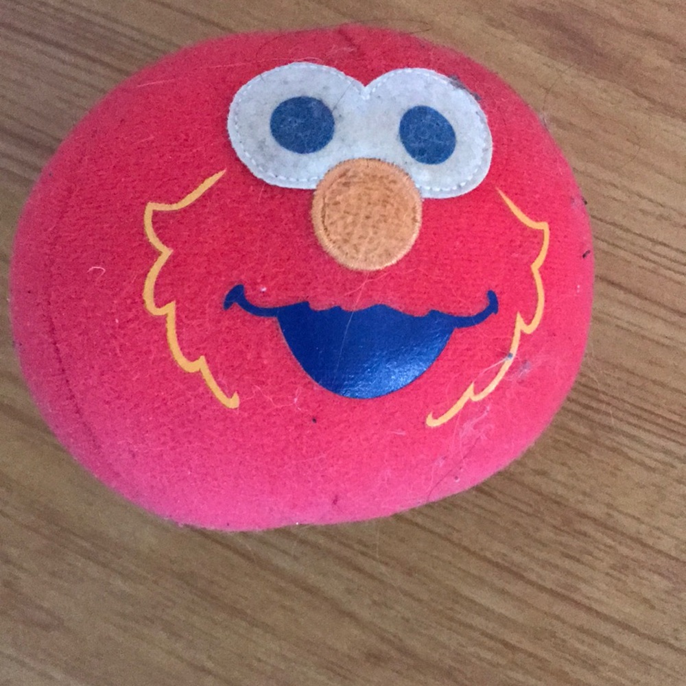 Giggle Elmo Soft Ball